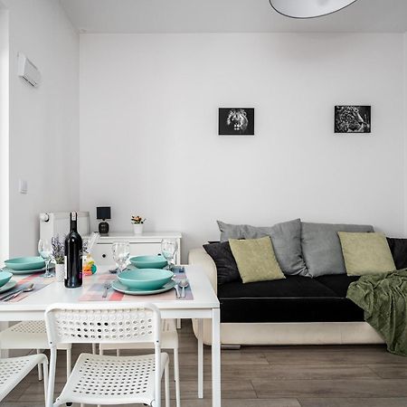 Apartamento Apart D&K Free Parking Aleja Prymasa Tysiaclecia 83A Varsovia Exterior foto