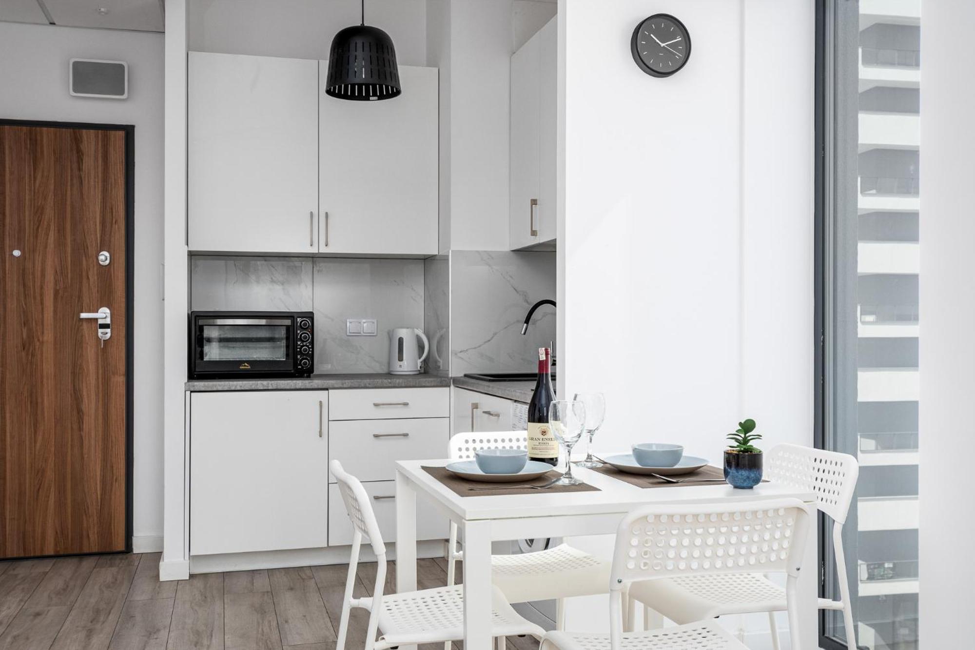 Apartamento Apart D&K Free Parking Aleja Prymasa Tysiaclecia 83A Varsovia Exterior foto